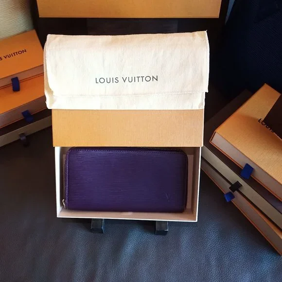 EUC LV Bicolor Cassis/Fuchsia Epi Zippy Long Wallet Full Inclusion! - Picture 15 of 16